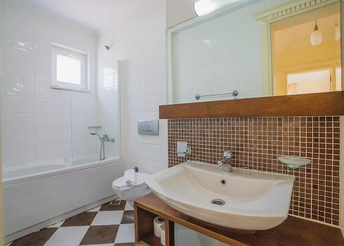 Villa Sunset Club Aqualettings Pearl 4